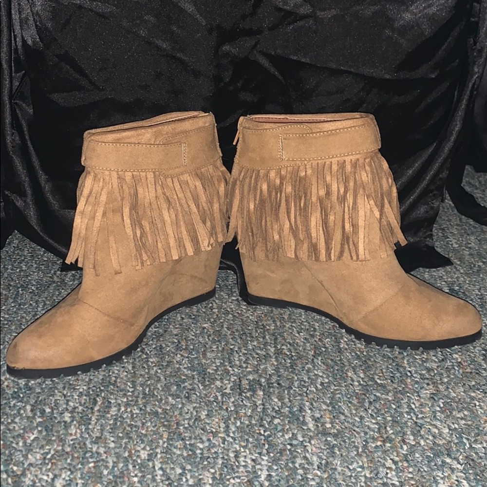 Fringe booties - Picture 2 of 3